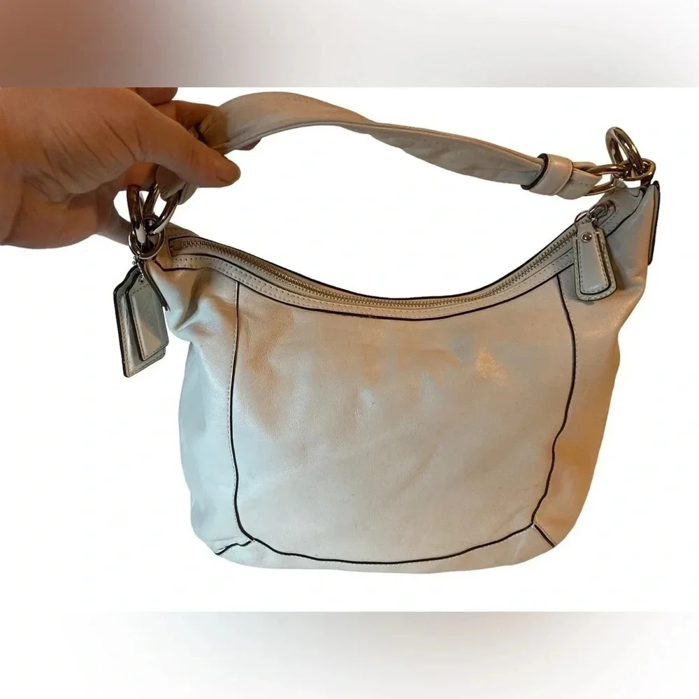 COACH Vintage Leather Shoulder Bag Pearl White Cream